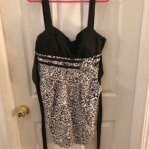 Black & white leopard dress